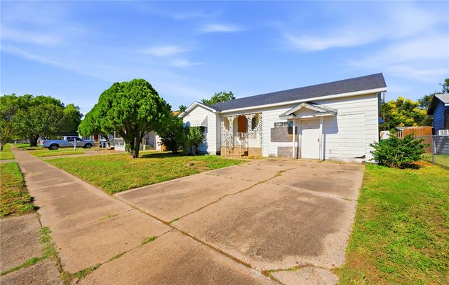 4305 Nesbitt Dr, Corpus Christi, TX 78415