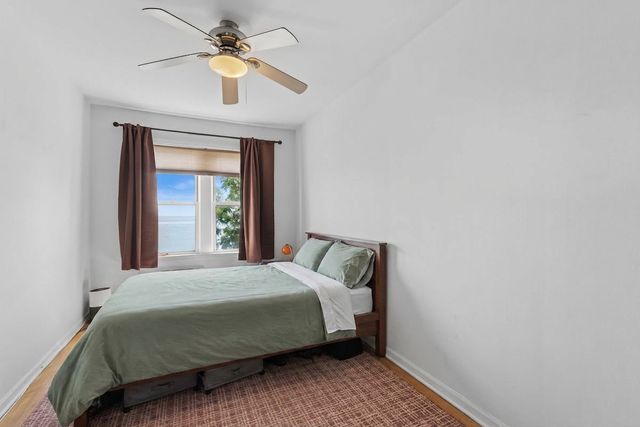 1210 W Jarvis Avenue 2N, Chicago, IL 60626