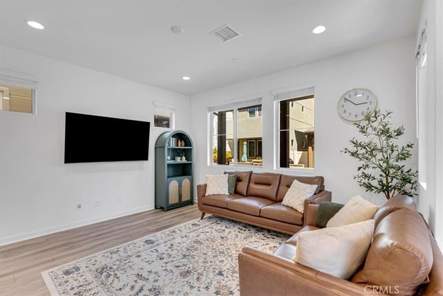 350 Harvest, Rancho Mission Viejo, CA 92694