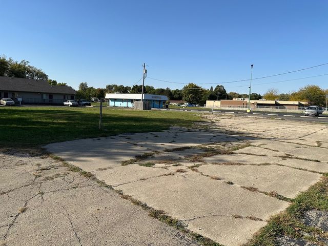 717 N 1st Street, Dekalb, IL 60115