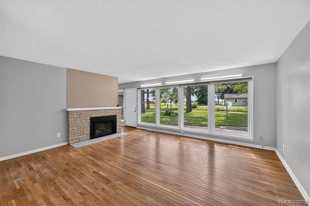 4877 Orchard Lane, Owosso, MI 48867
