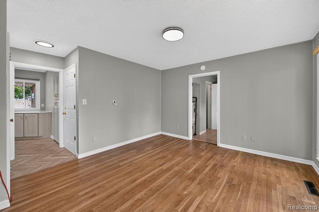 4877 Orchard Lane, Owosso, MI 48867