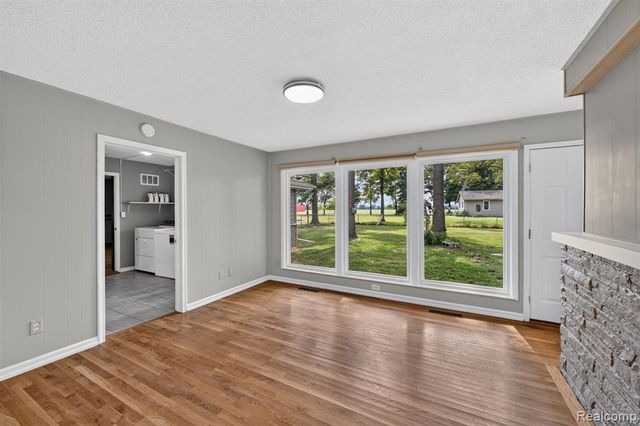 4877 Orchard Lane, Owosso, MI 48867