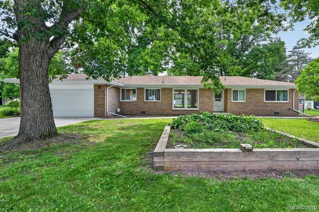 4877 Orchard Lane, Owosso, MI 48867