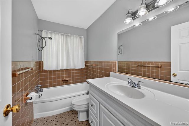 4877 Orchard Lane, Owosso, MI 48867