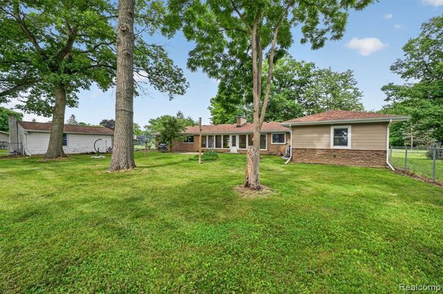 4877 Orchard Lane, Owosso, MI 48867