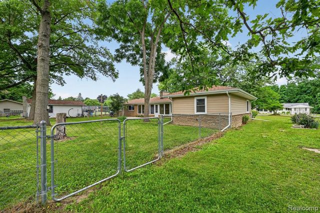 4877 Orchard Lane, Owosso, MI 48867