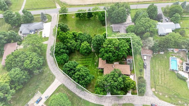 4877 Orchard Lane, Owosso, MI 48867