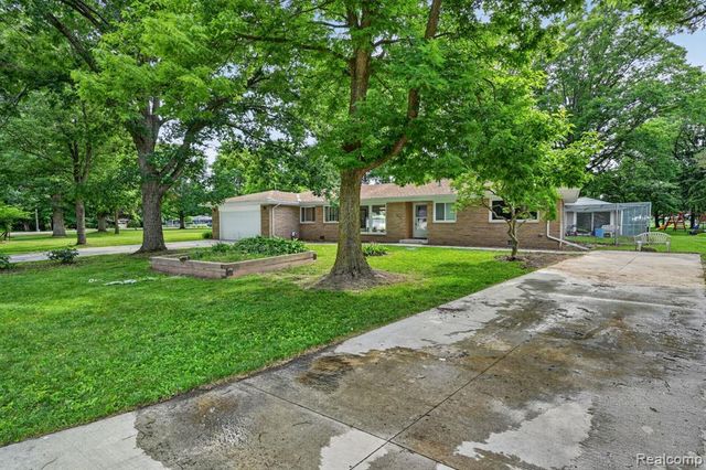 4877 Orchard Lane, Owosso, MI 48867