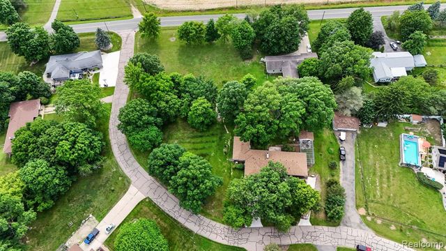 4877 Orchard Lane, Owosso, MI 48867