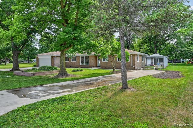 4877 Orchard Lane, Owosso, MI 48867