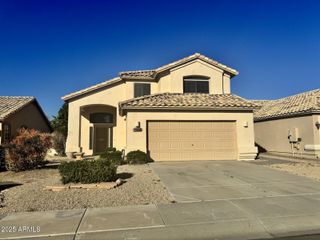 7442 W VIA DEL SOL Drive, Glendale, AZ 85310