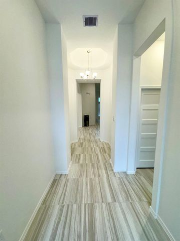 20403 Laila Manor Lane, Richmond, TX 77407