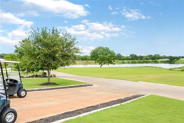 2212 Chippewa Hill, Gunter, TX 75058