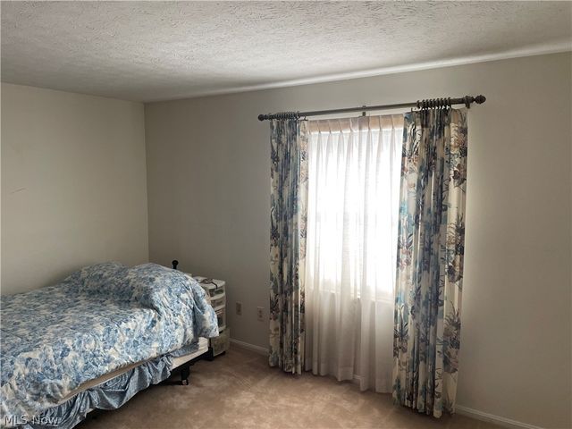 37340 Euclid Avenue, Willoughby, OH 44094
