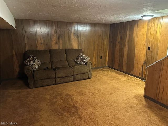 37340 Euclid Avenue, Willoughby, OH 44094