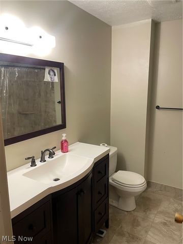 37340 Euclid Avenue, Willoughby, OH 44094