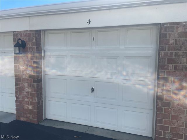37340 Euclid Avenue, Willoughby, OH 44094