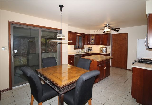 227 Springhouse Drive, Jefferson Hills, PA 15025