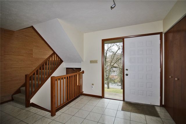 227 Springhouse Drive, Jefferson Hills, PA 15025