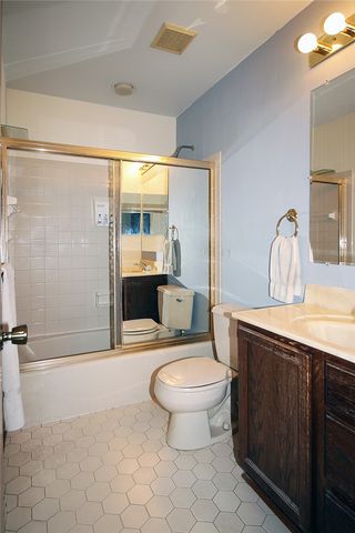 227 Springhouse Drive, Jefferson Hills, PA 15025