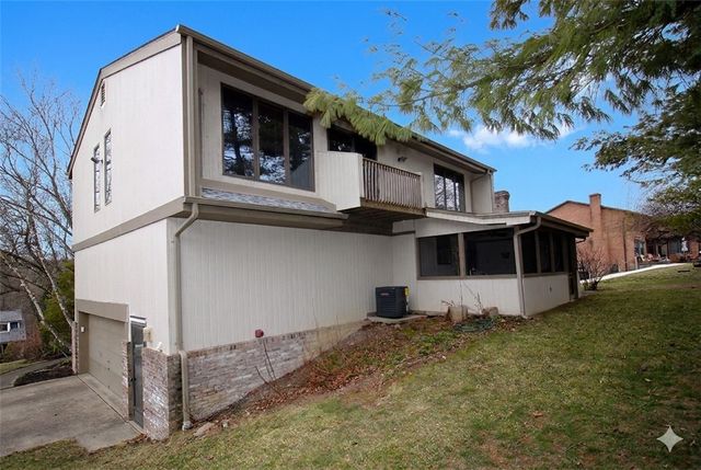 227 Springhouse Drive, Jefferson Hills, PA 15025