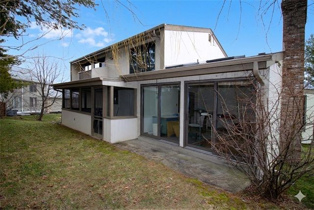 227 Springhouse Drive, Jefferson Hills, PA 15025