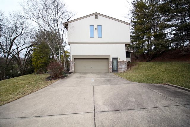227 Springhouse Drive, Jefferson Hills, PA 15025