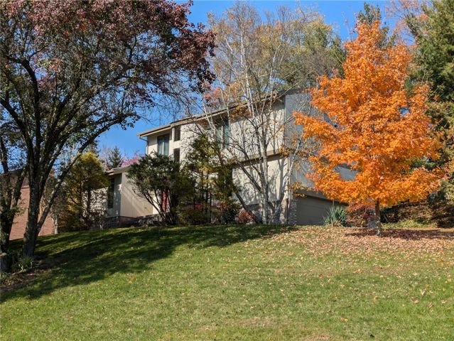 227 Springhouse Drive, Jefferson Hills, PA 15025