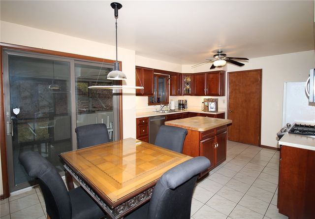 227 Springhouse Drive, Jefferson Hills, PA 15025