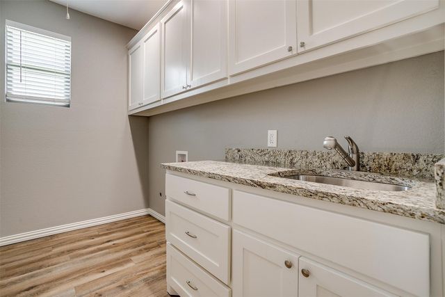 430 Mitchell Boulevard, Weatherford, TX 76087