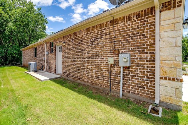 430 Mitchell Boulevard, Weatherford, TX 76087