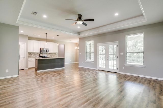 430 Mitchell Boulevard, Weatherford, TX 76087