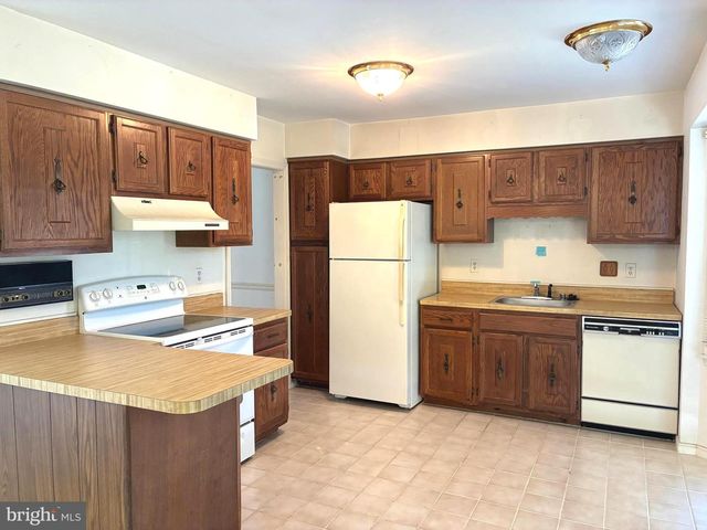 1151 JEFFREY DR, Crofton, MD 21114