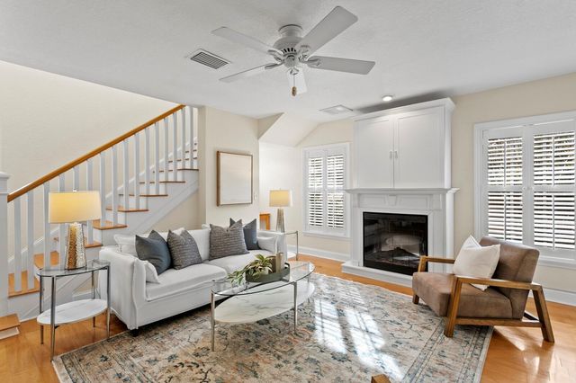 309 PARK RIDGE AVENUE, Temple Terrace, FL 33617