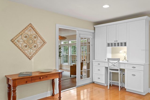 309 PARK RIDGE AVENUE, Temple Terrace, FL 33617