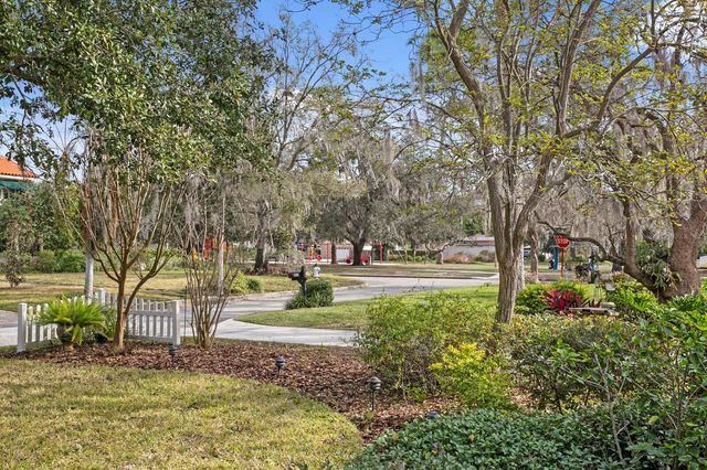 309 PARK RIDGE AVENUE, Temple Terrace, FL 33617