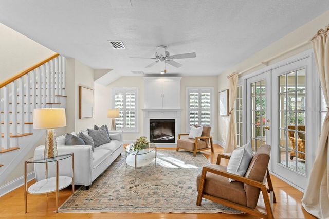 309 PARK RIDGE AVENUE, Temple Terrace, FL 33617