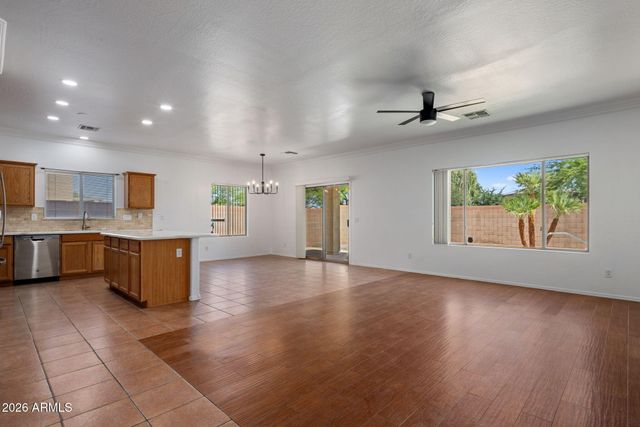 17862 W CARIBBEAN Lane, Surprise, AZ 85388