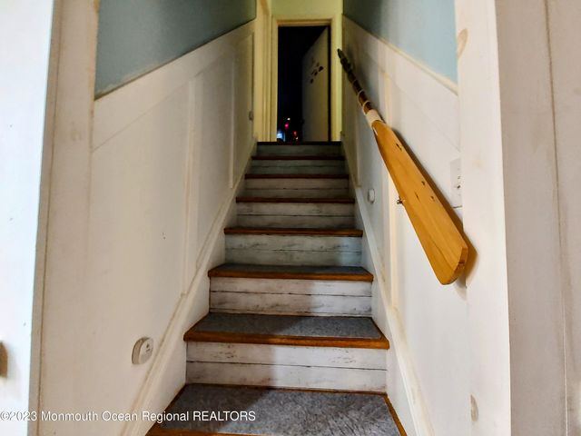 15 Cedarcrest Drive, Bayville, NJ 08721