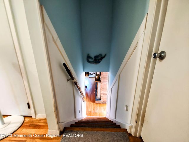 15 Cedarcrest Drive, Bayville, NJ 08721