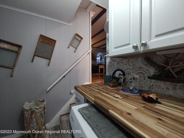 15 Cedarcrest Drive, Bayville, NJ 08721