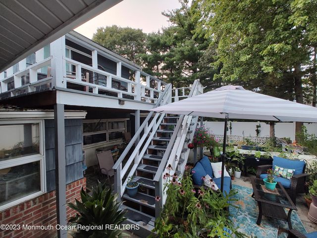 15 Cedarcrest Drive, Bayville, NJ 08721
