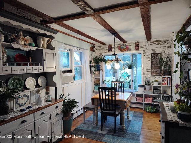 15 Cedarcrest Drive, Bayville, NJ 08721