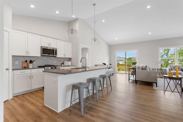 1519 Eagle Shore Court, Hudsonville, MI 49426