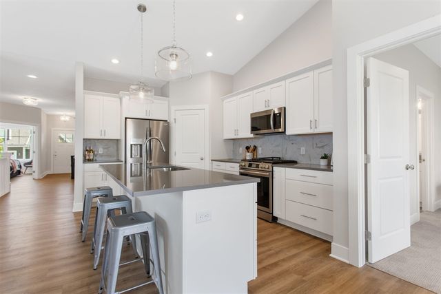 1519 Eagle Shore Court, Hudsonville, MI 49426