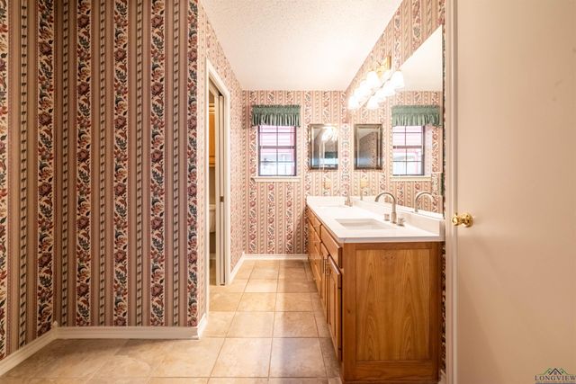 1280 Brandywine Dr., Longview, TX 75601