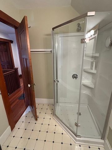 41 Powell Street Upper, Brookline, MA 02446