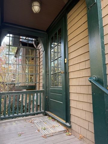 41 Powell Street Upper, Brookline, MA 02446