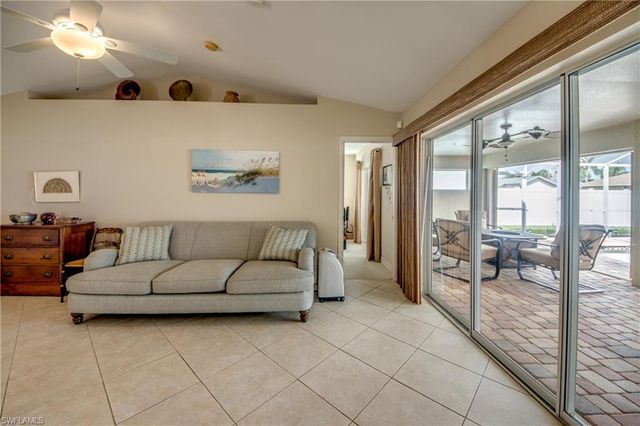 309 SE 31st TER, Cape Coral, FL 33904